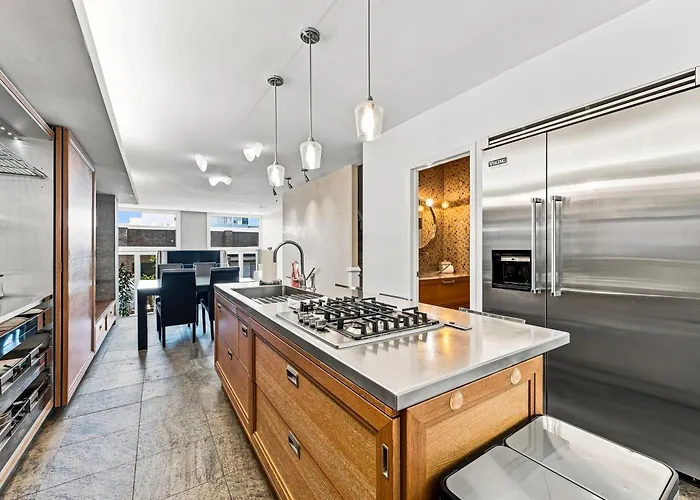 Skyline Views River West Townhouse; 2 Parking Incl Townhouse
